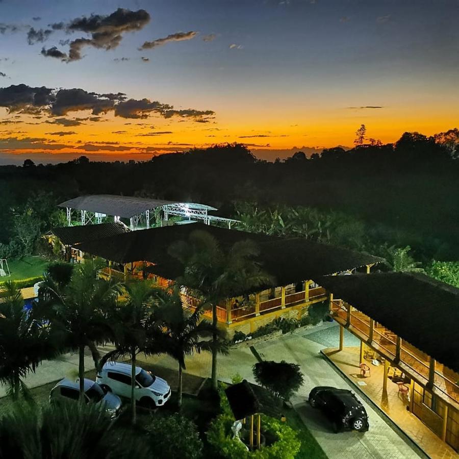 Finca Hotel El Diamante Calarca Ngoại thất bức ảnh