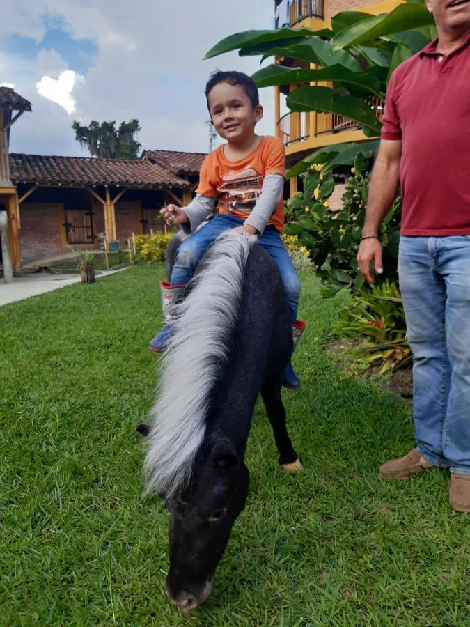 Finca Hotel El Diamante Calarca Ngoại thất bức ảnh