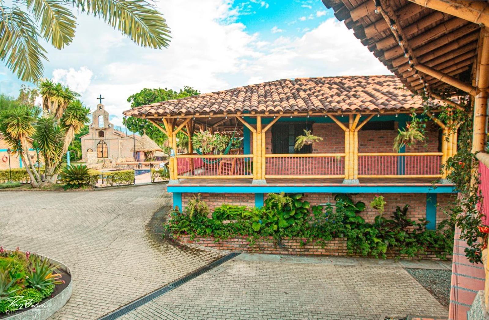 Finca Hotel El Diamante Calarca Ngoại thất bức ảnh