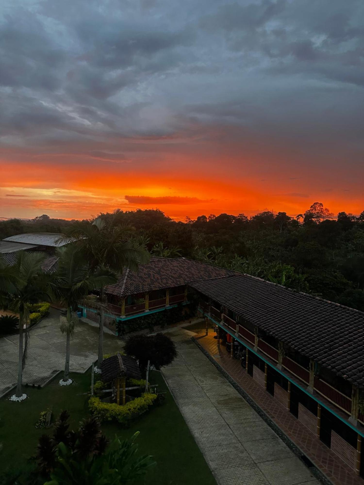 Finca Hotel El Diamante Calarca Ngoại thất bức ảnh